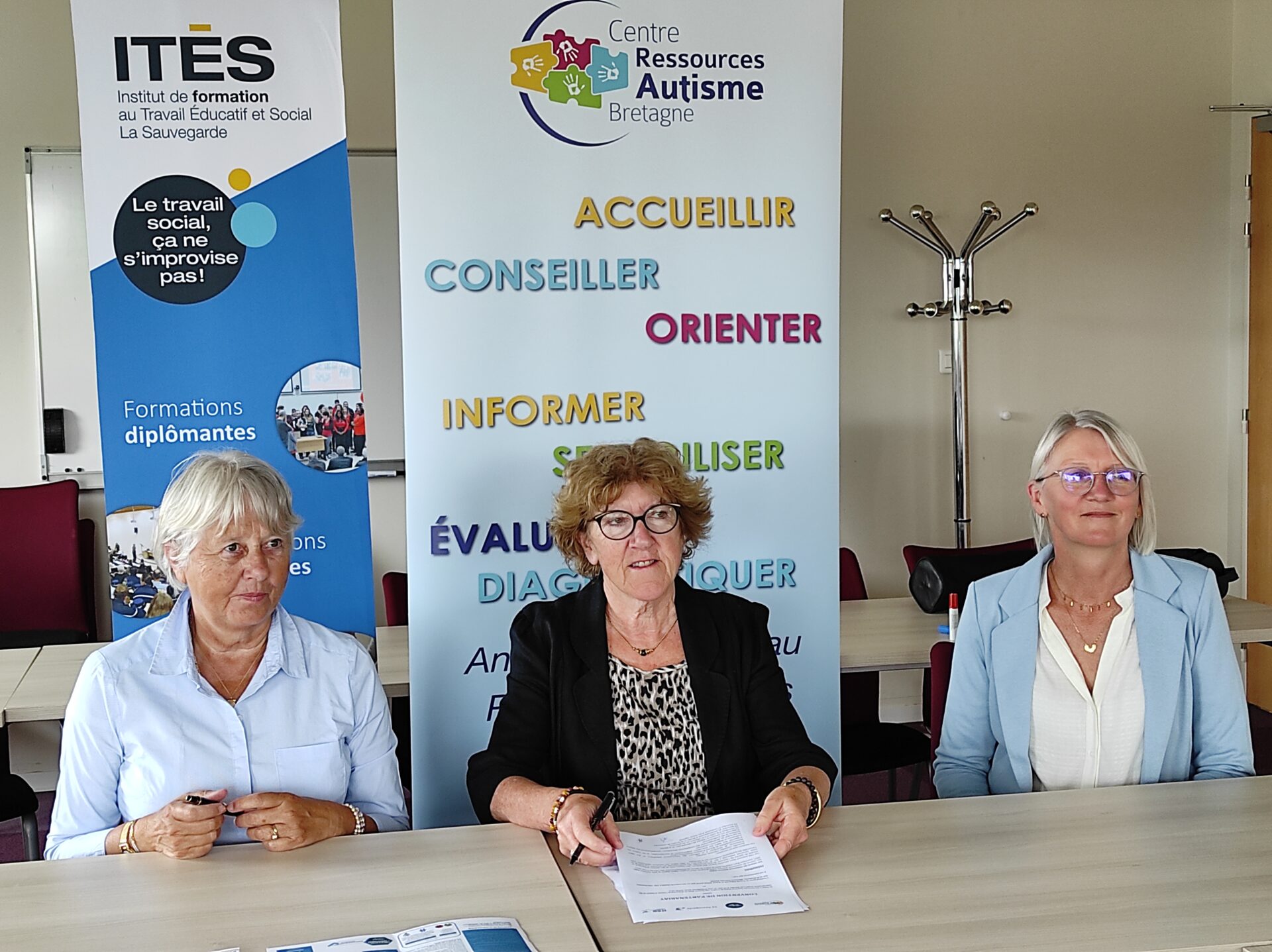 Signature de la convention de partenariat ITES / Centre de ressources Autisme Bretagne